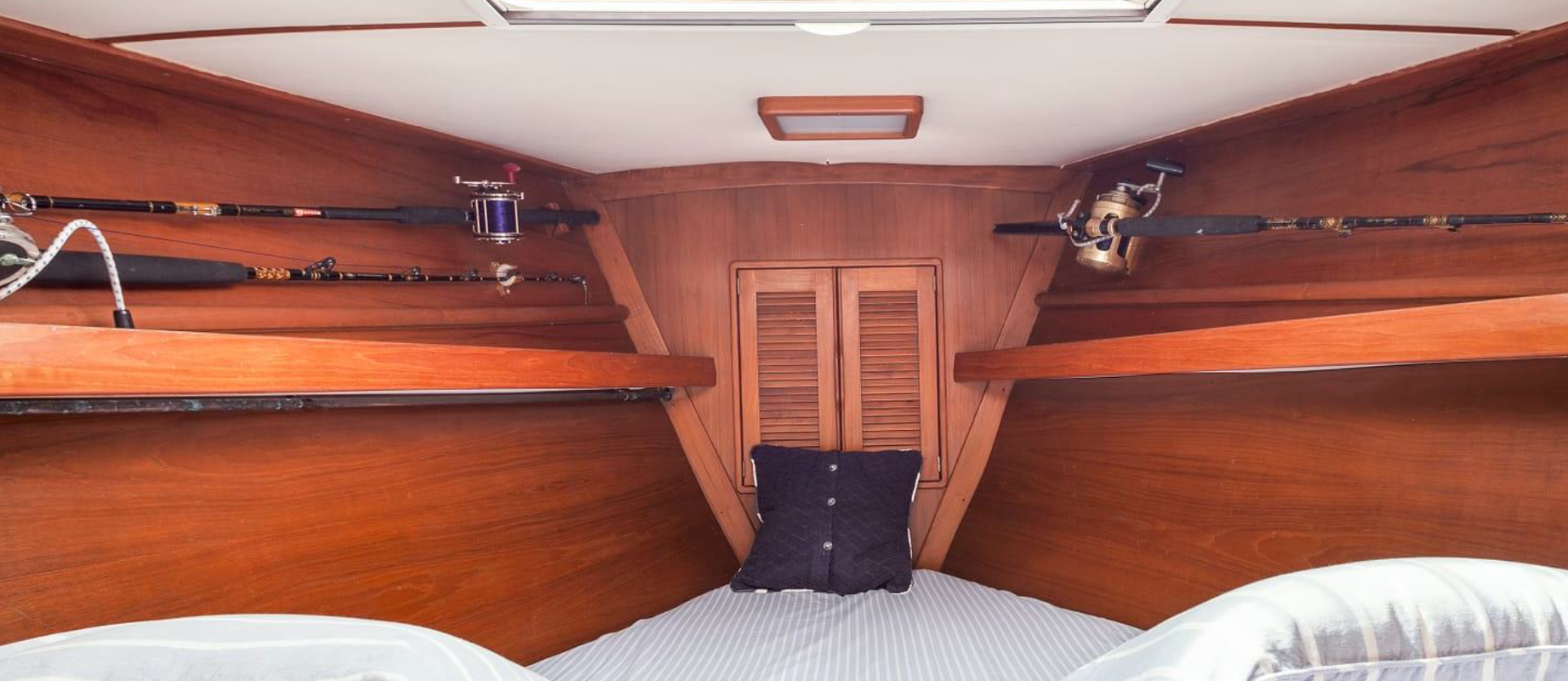 Photo Gallery Sailing Vessel Heroica V with Jacuzzi & 5 Double Cabins - Ibiza